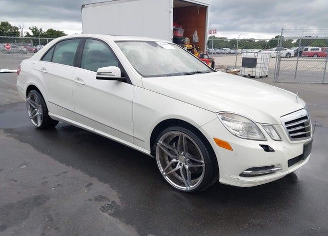 2011 MERCEDES-BENZ E-Class