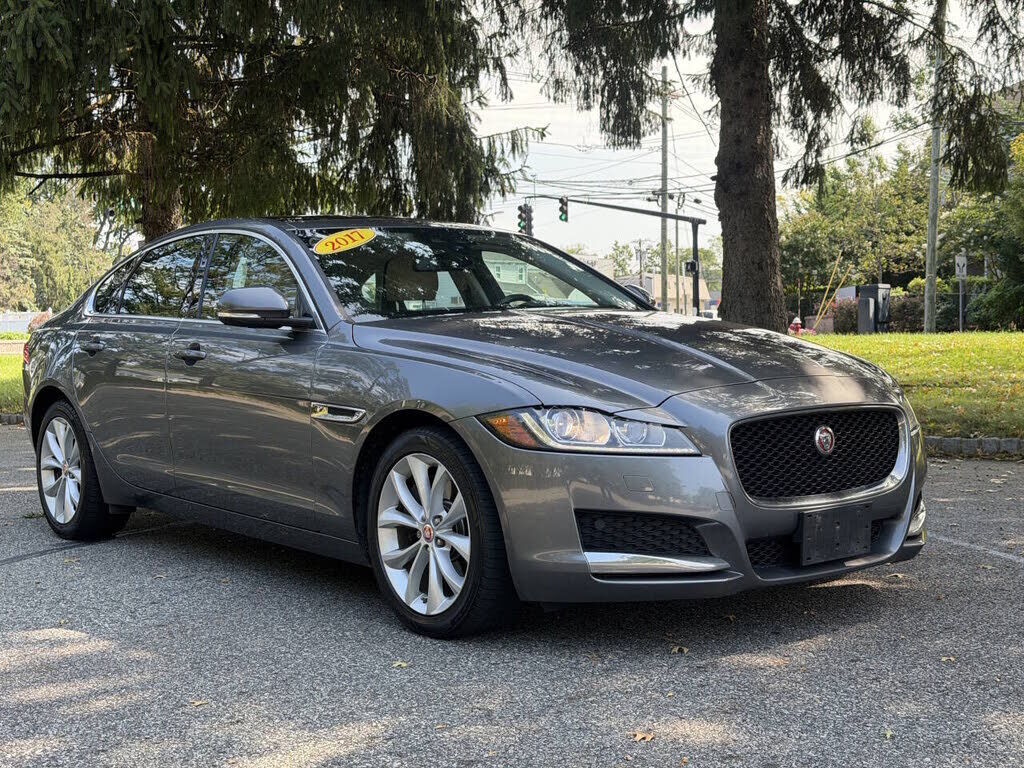 2017 JAGUAR XF