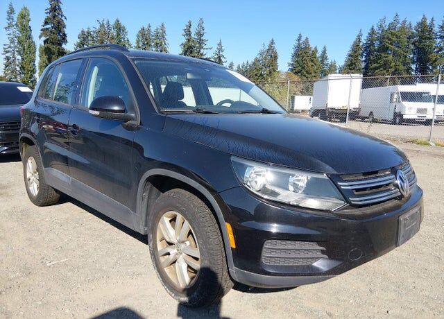 2016 VOLKSWAGEN Tiguan