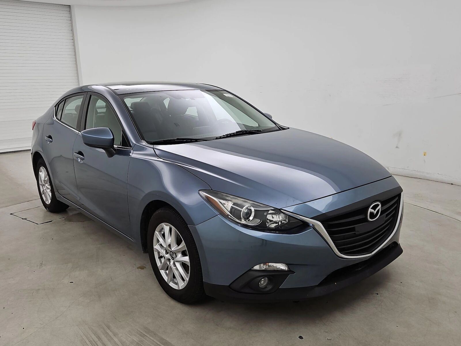 2016 MAZDA Mazda3