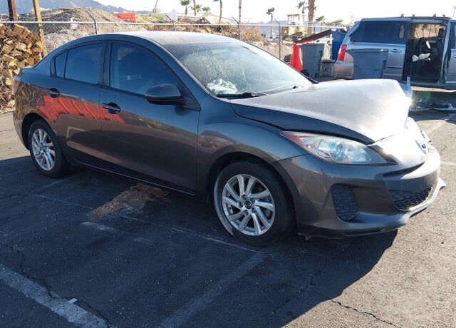 2013 MAZDA Mazda3