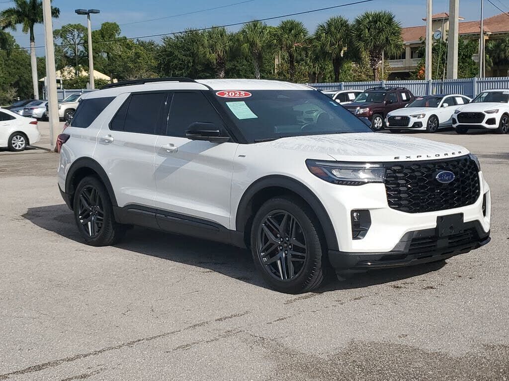 2025 FORD Explorer