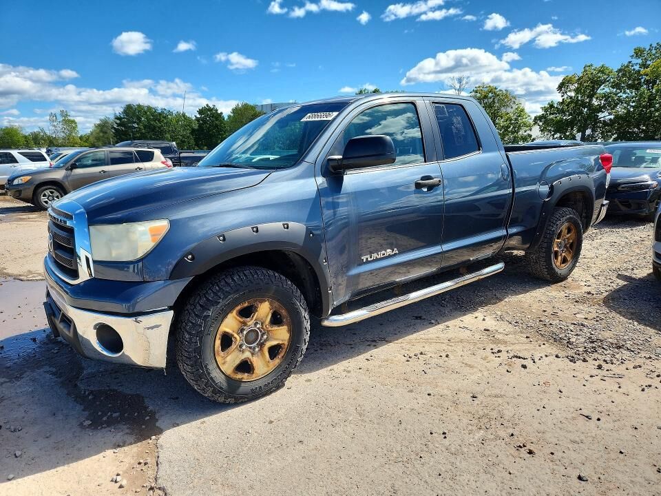 2010 TOYOTA Tundra