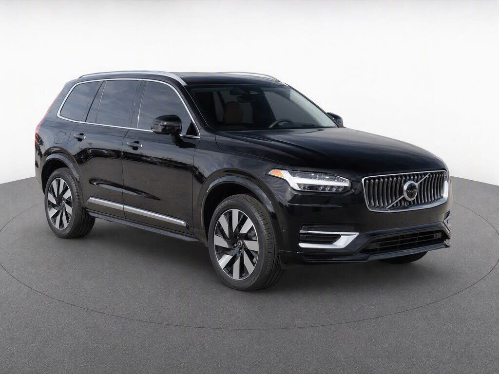 2024 VOLVO XC90
