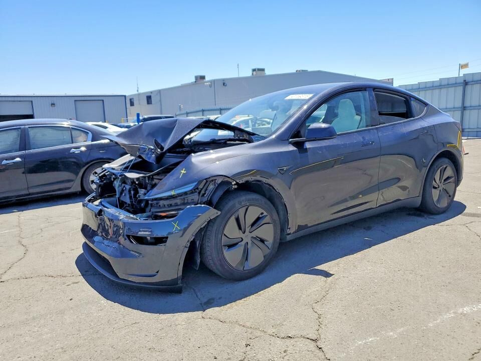 2026 TESLA Model Y