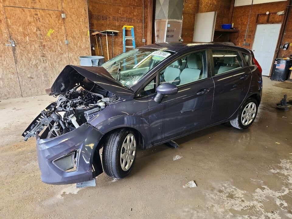 2013 FORD Fiesta