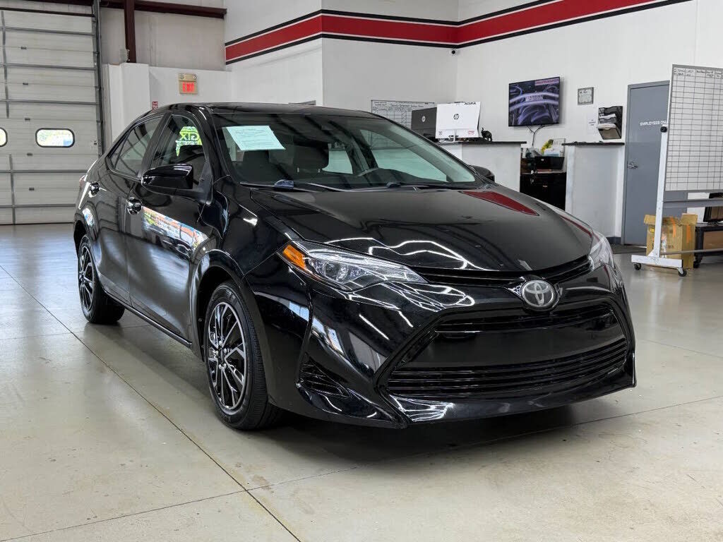 2018 TOYOTA Corolla