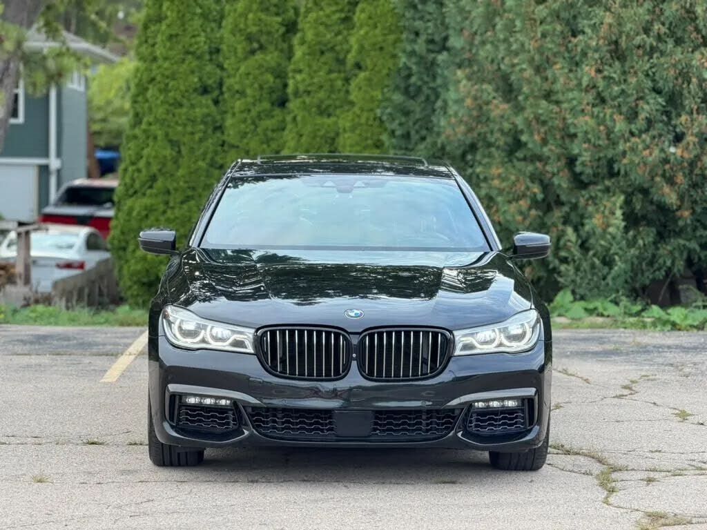 2017 BMW 750i / B7