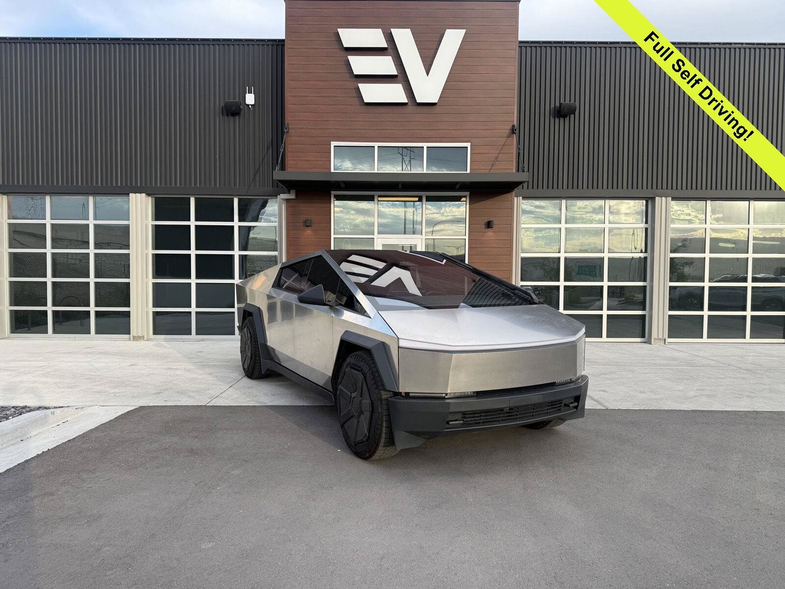 2024 TESLA Cybertruck
