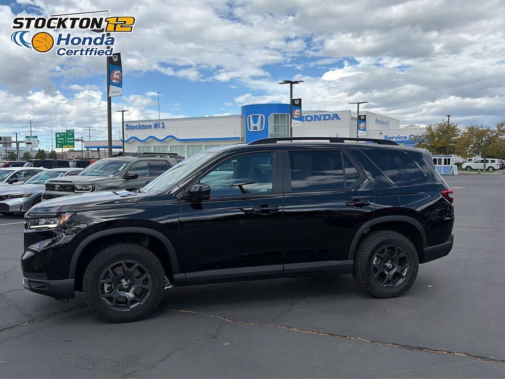 2025 HONDA Pilot