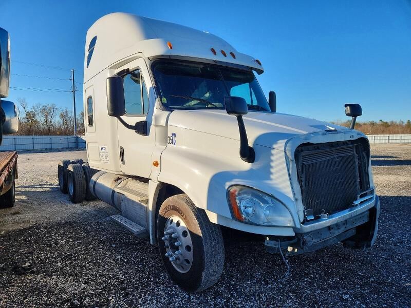 2016 FREIGHTLINER Cascadia