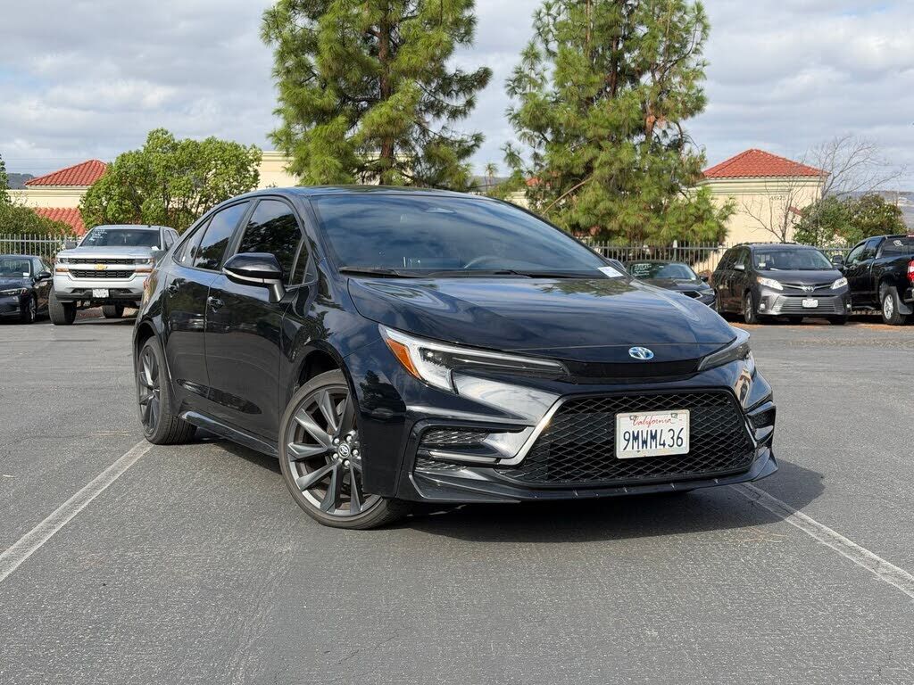 2024 TOYOTA Corolla