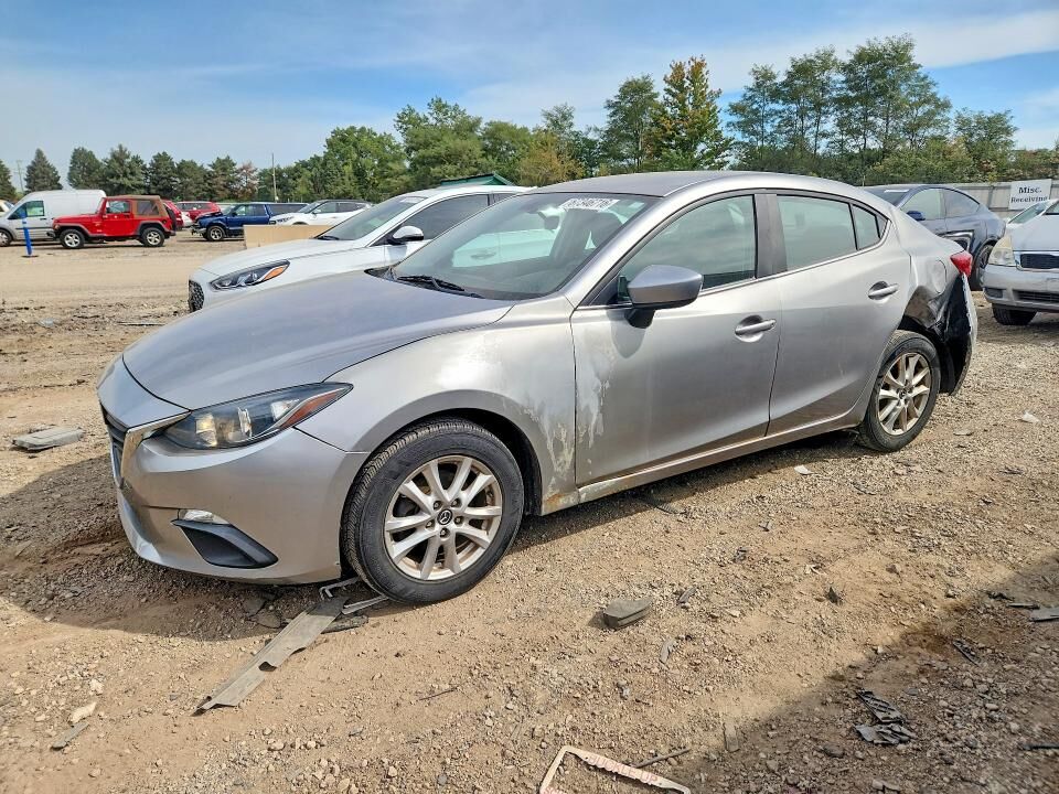 2016 MAZDA Mazda3
