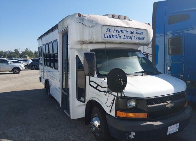 2013 CHEVROLET Express