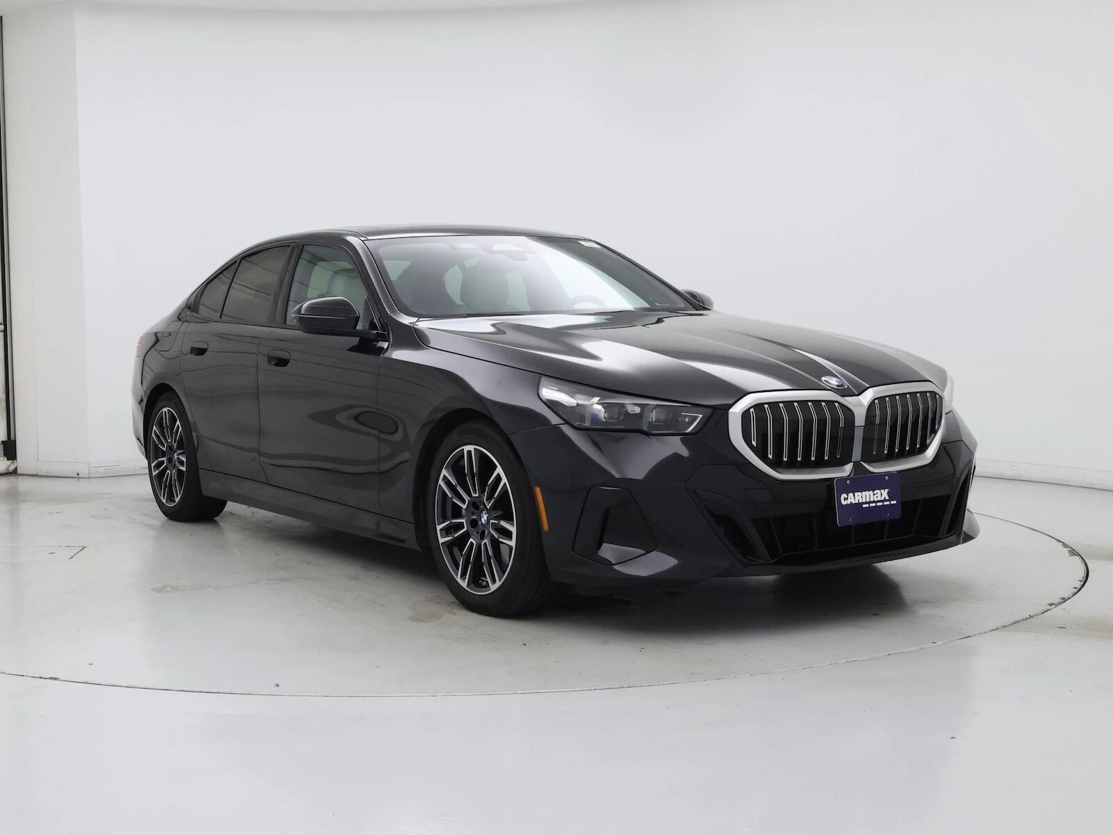 2025 BMW 540i