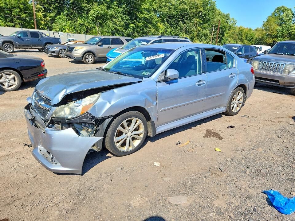 2014 SUBARU Legacy