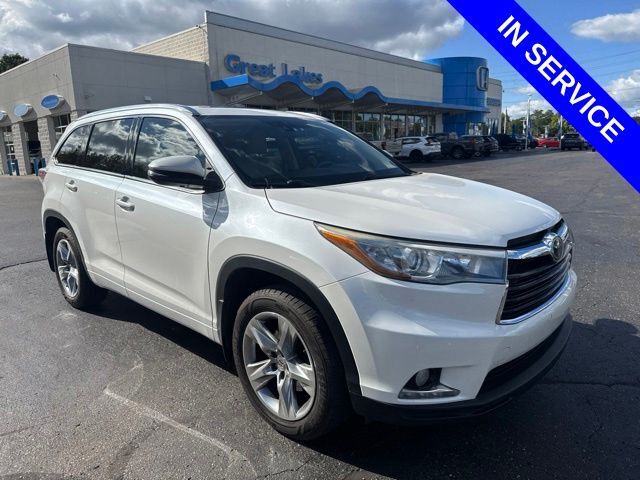 2015 TOYOTA Highlander