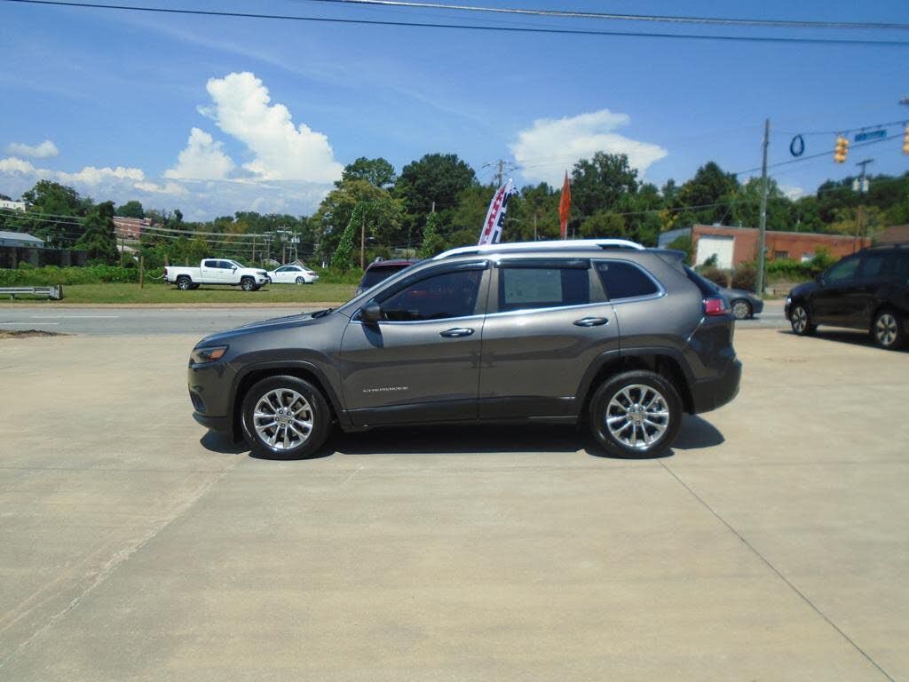 2019 JEEP Cherokee