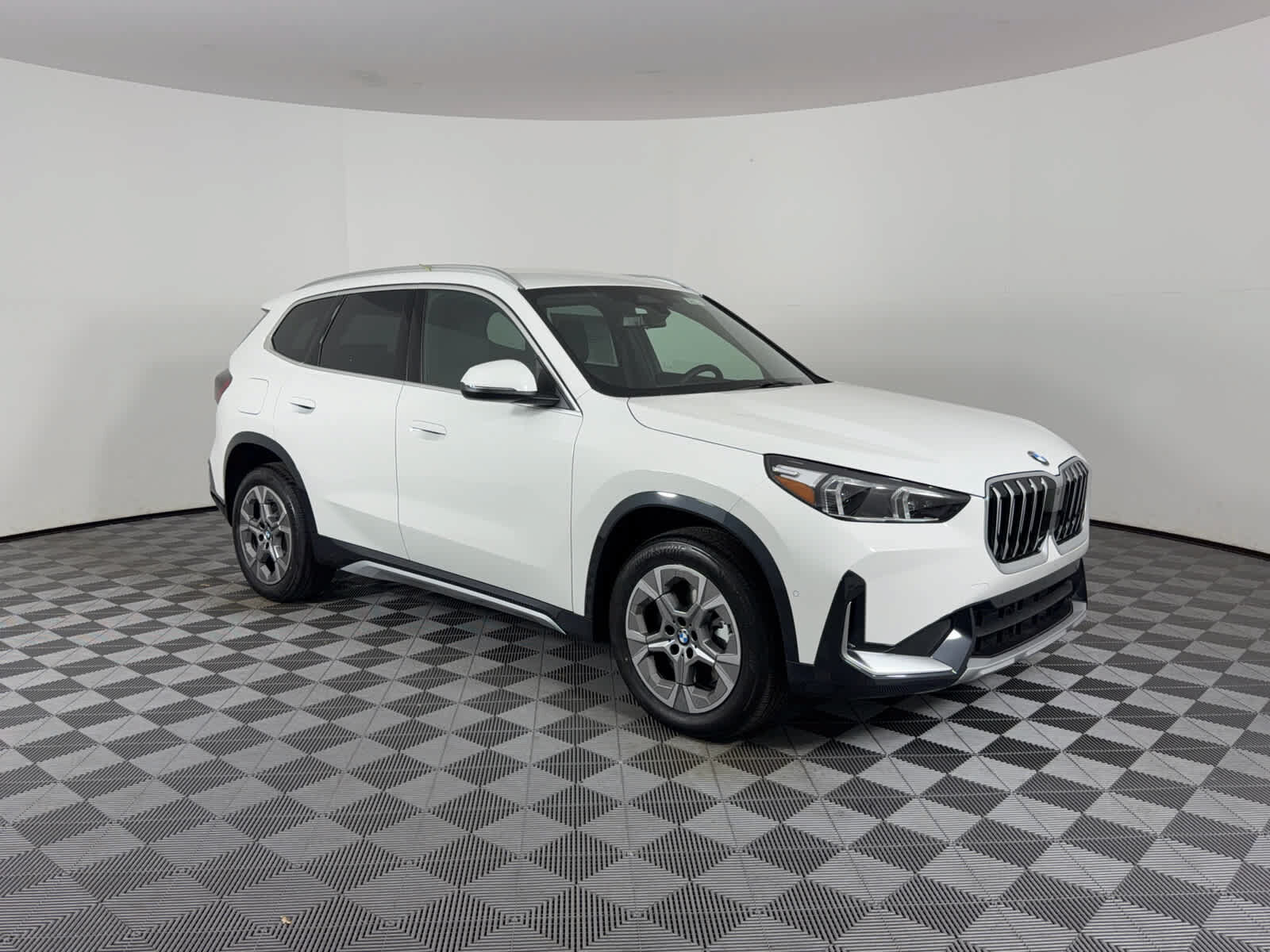 2027 BMW X1
