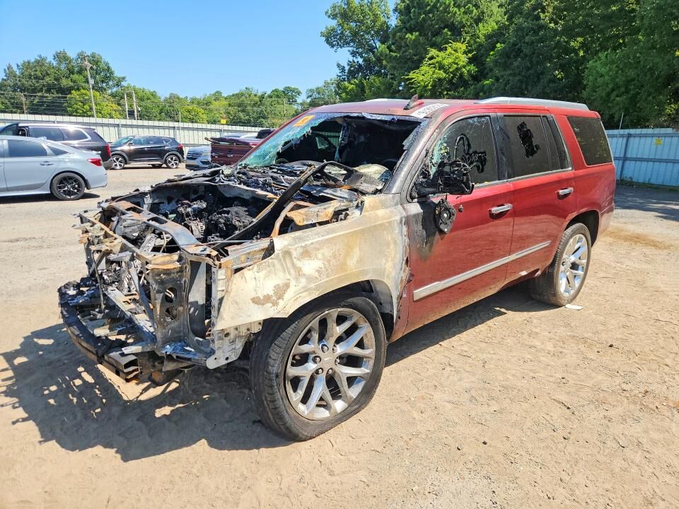 2017 CADILLAC Escalade