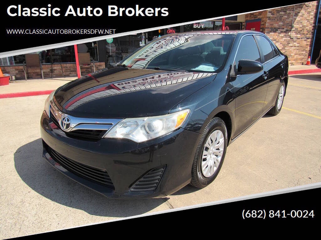 2014 TOYOTA Camry