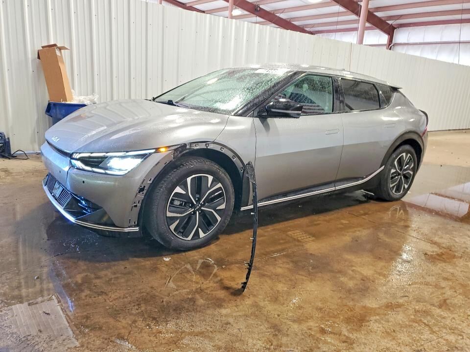 2023 KIA EV6