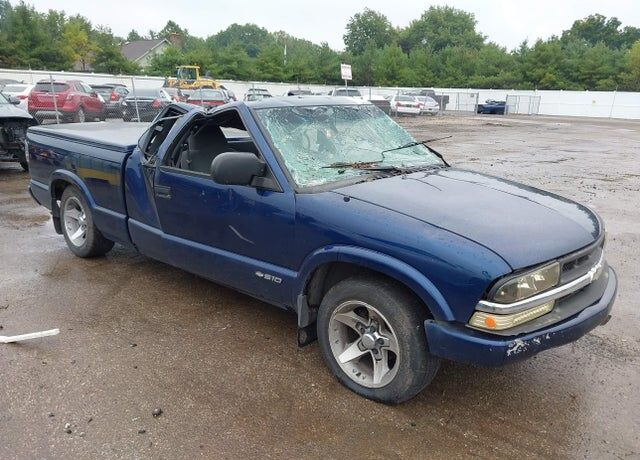 2002 CHEVROLET S-10 Pickup