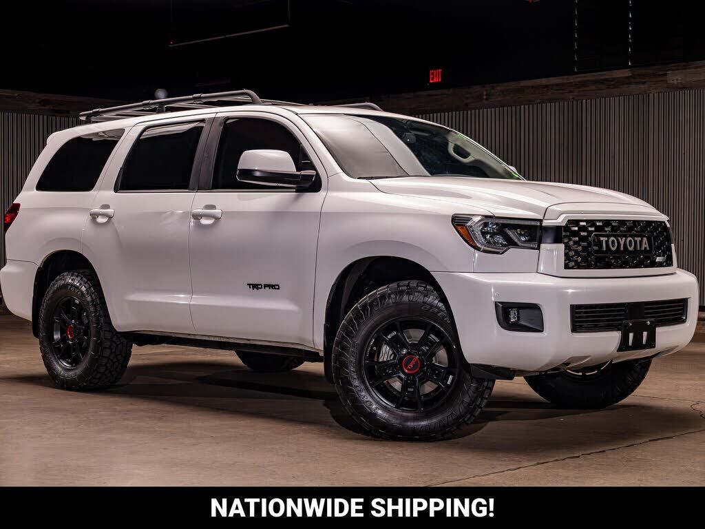 2020 TOYOTA Sequoia