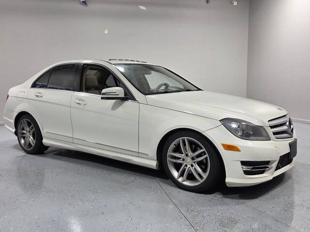 2012 MERCEDES-BENZ C-Class