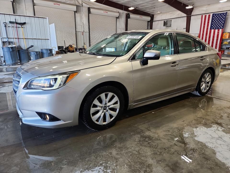 2016 SUBARU Legacy
