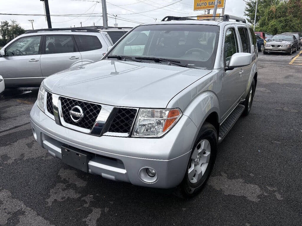 2005 NISSAN Pathfinder
