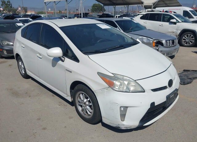 2015 TOYOTA PRIUS