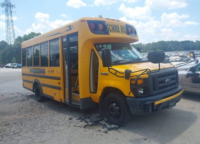 2016 FORD E-450