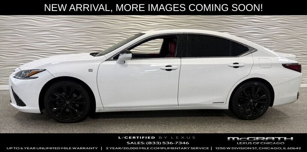 2022 LEXUS ES