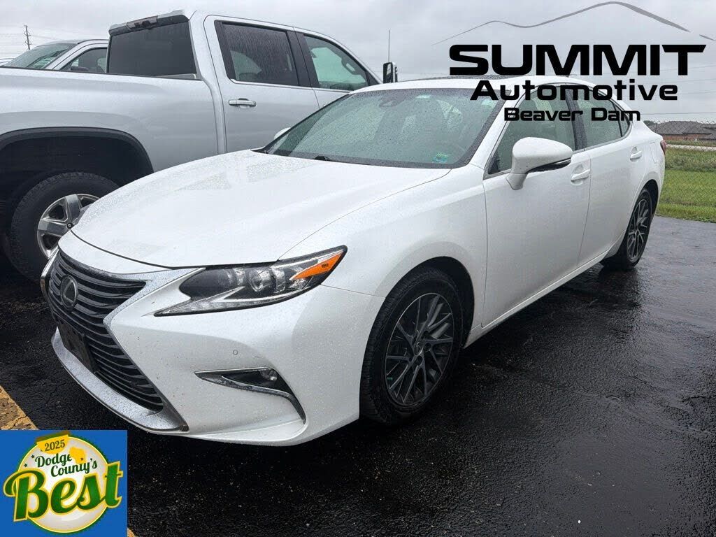 2017 LEXUS ES