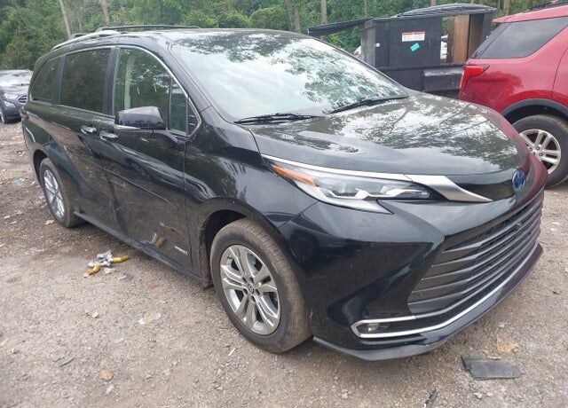 2021 TOYOTA Sienna