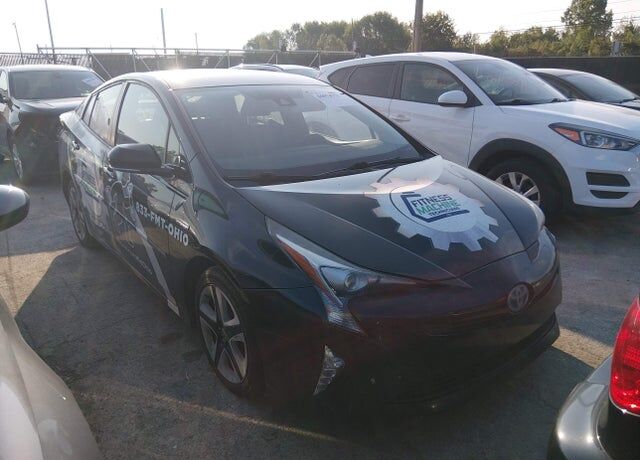 2016 TOYOTA PRIUS