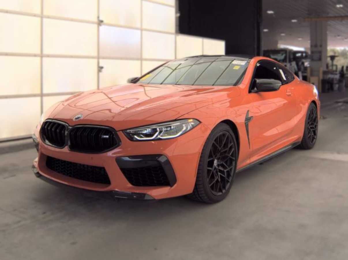 2023 BMW M8