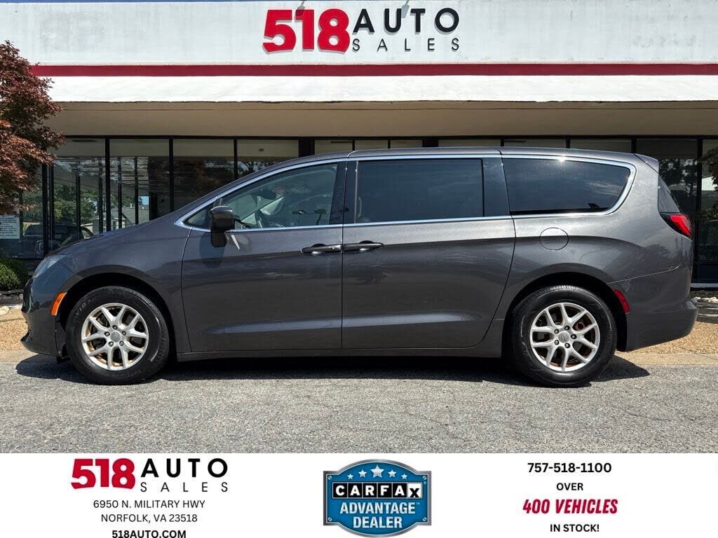2017 CHRYSLER Pacifica