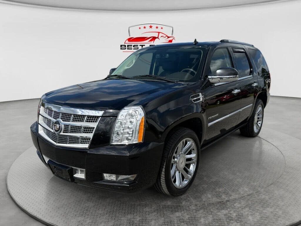 2011 CADILLAC Escalade