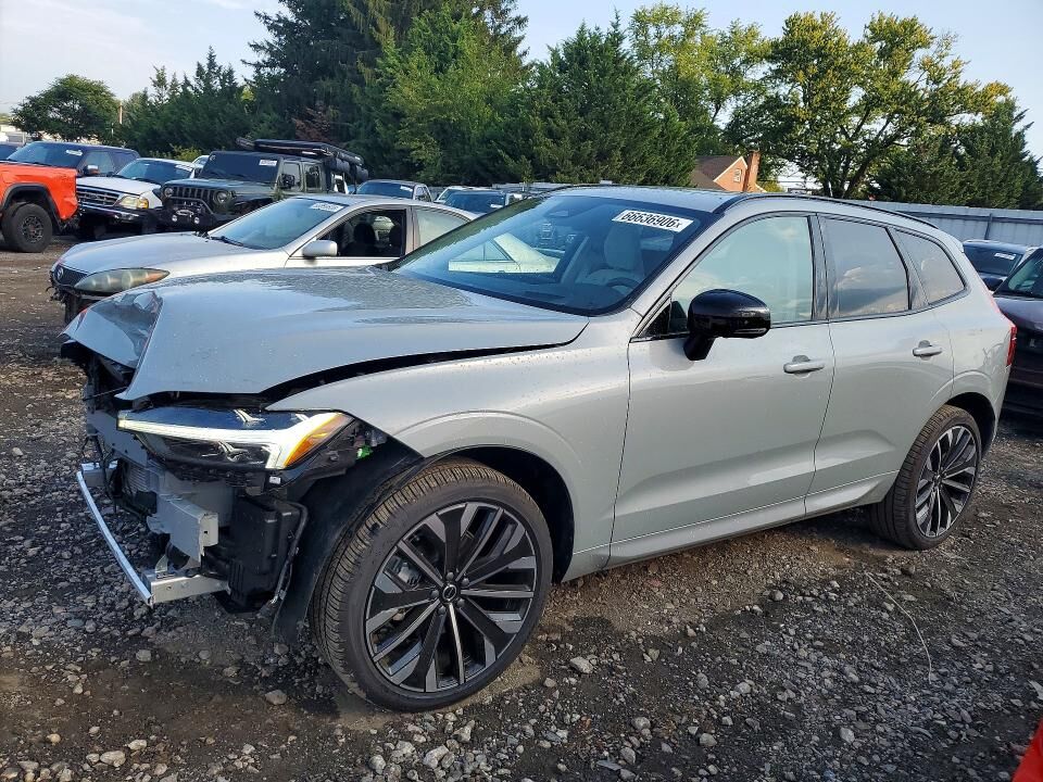 2026 VOLVO XC60