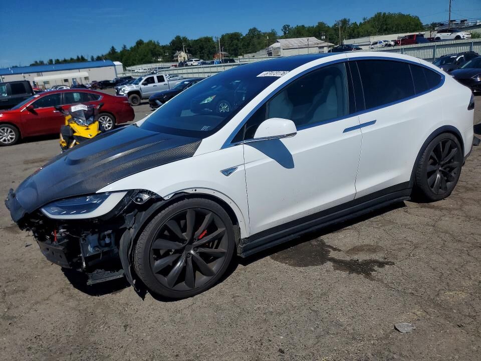 2016 TESLA Model X