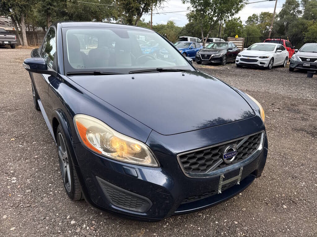 2013 VOLVO C30