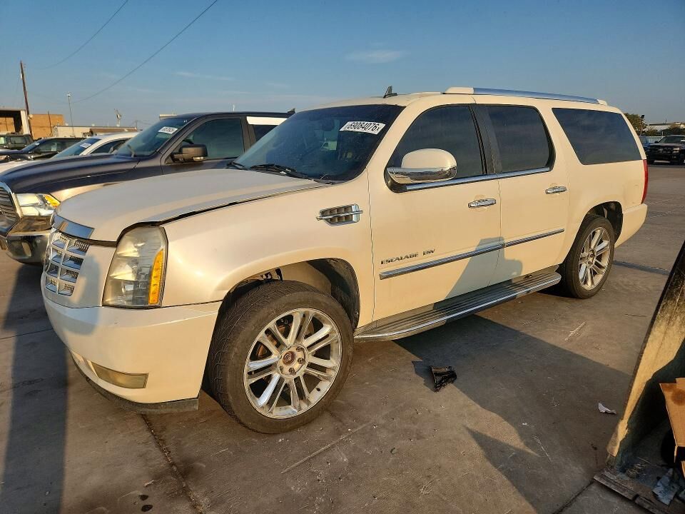 2010 CADILLAC Escalade