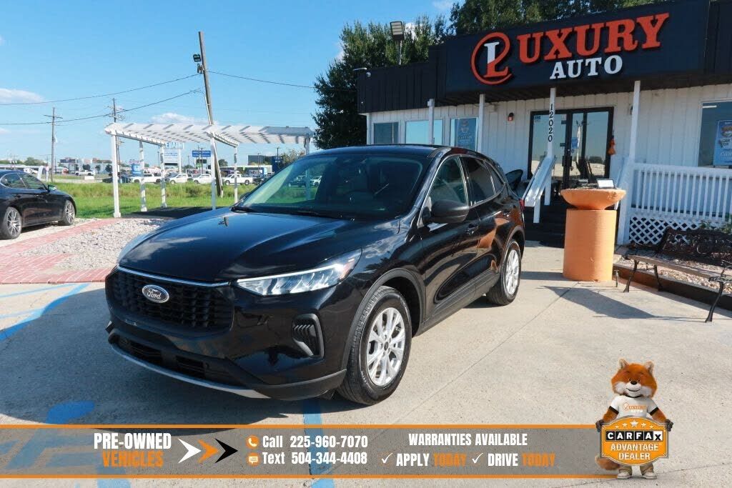 2024 FORD Escape