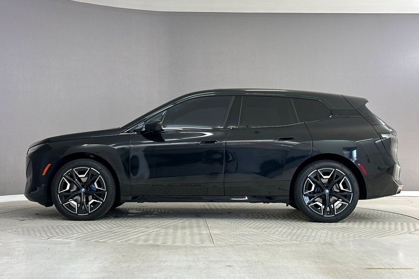 2024 BMW iX