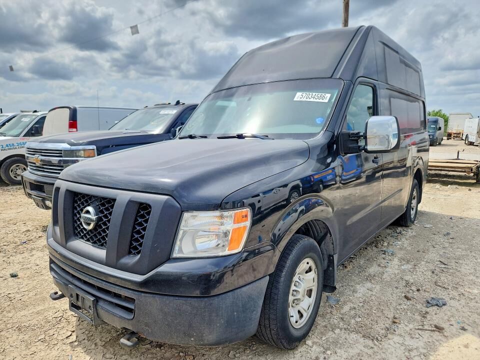 2016 NISSAN NV