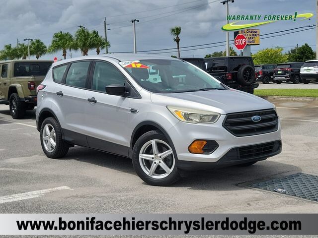 2017 FORD Escape