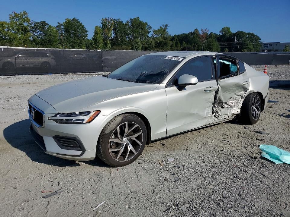 2020 VOLVO S60