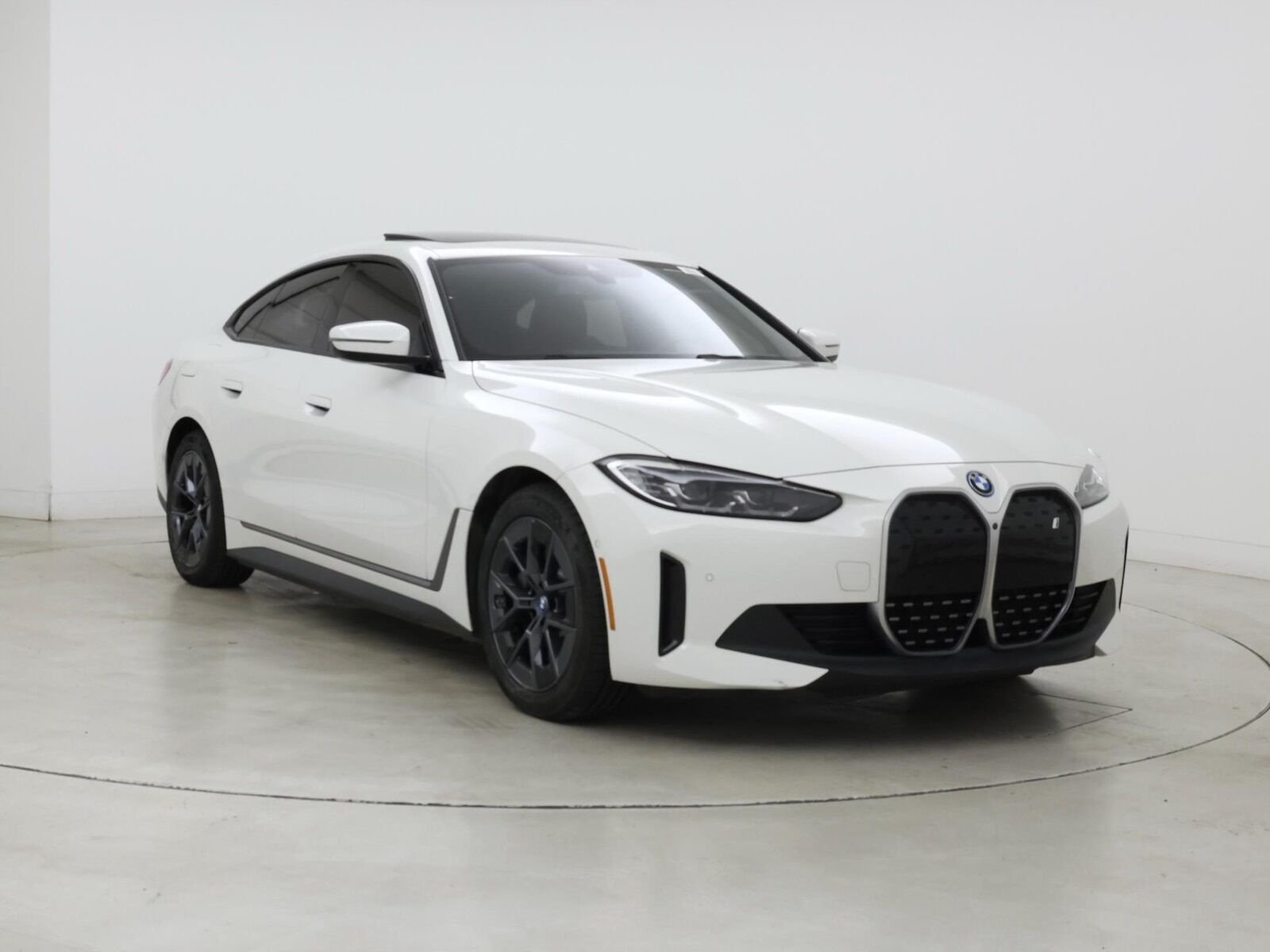 2023 BMW i4